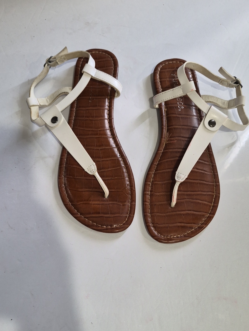 Anneliese  White T‑Strap Sandals with Brown Footbed Size 9M